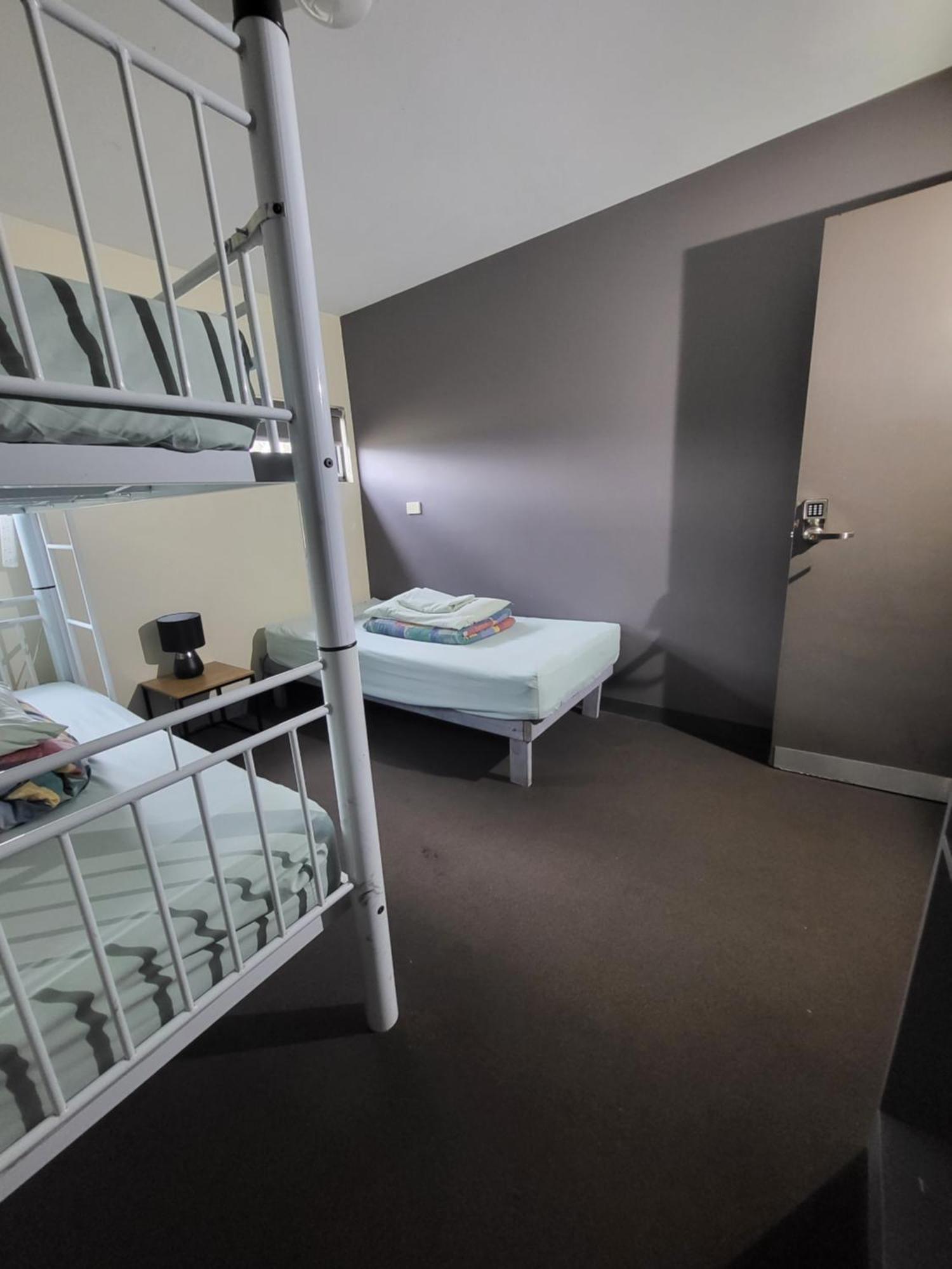 Swansea Backpacker Lodge Номер фото